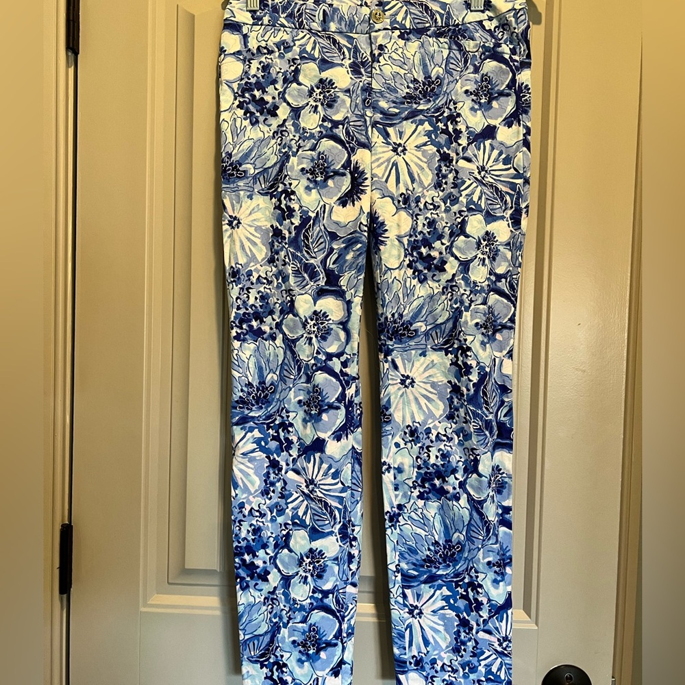 Lilly Pulitzer pants size 4 in like new condition!